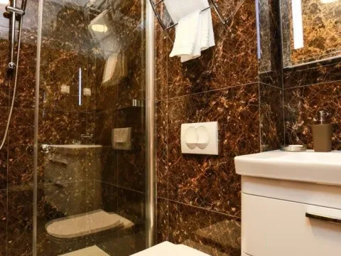 Prodaja, kuća, 600m², Tivat, Crna Gora - image 22