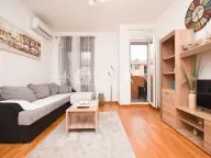 Izdavanje, jednosoban stan, 42m², City Kej, Podgorica - image 1