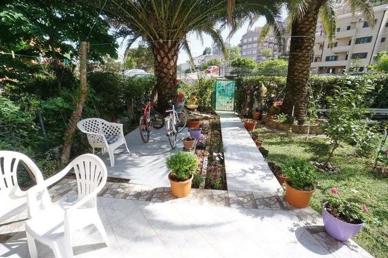 Sale, three bedroom apartment, 73m², Golubovina, Budva