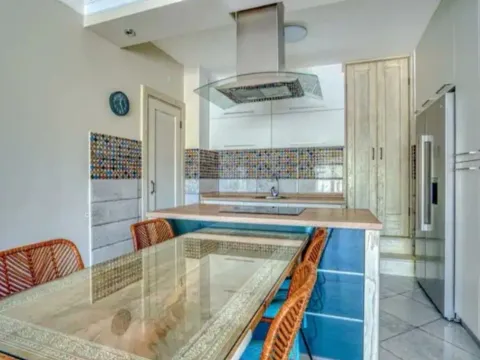 Sale, four bedroom apartment, 112m², Pržno, Budva - image 10