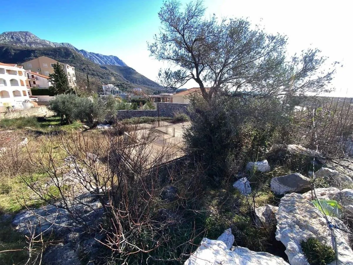 Prodaja, plac, 740m², Pržno, Budva