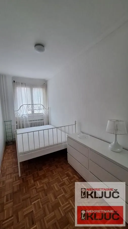 Prodaja, dvosoban stan, 60m², Bulevar Oslobodjenja, Novi Sad Sve Podlokacije