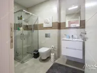 Sale, one bedroom apartment, 54m², Tivat, Crna Gora - image 23