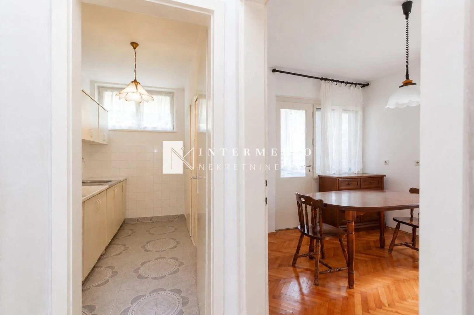 Prodaja, jednosoban stan, 65m², Centar, Herceg Novi