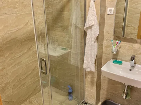 Izdavanje, jednosoban stan, 50m², Centar, Budva - image 7