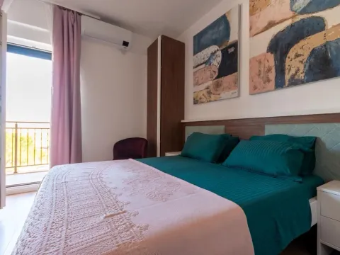 Rent, one bedroom apartment, 56m², Bijela, Herceg Novi - image 6