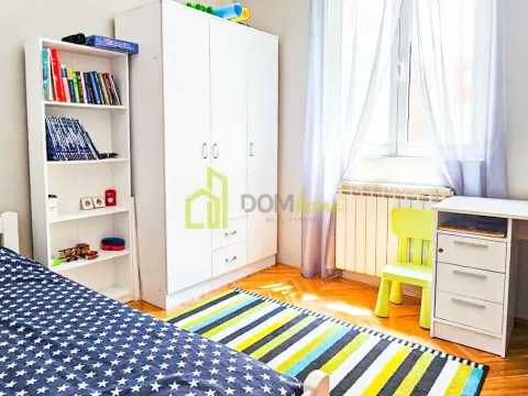 Sale, house, 350m², Momišići, Podgorica - image 18