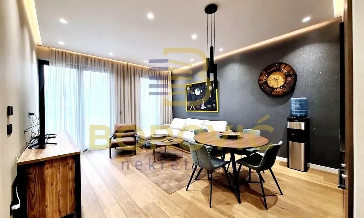 Rent, two bedroom apartment, 55m², Savski Venac, Beograd