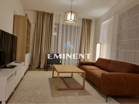 Izdavanje, trosoban stan, 91m², Savski Venac, Beograd - image 2