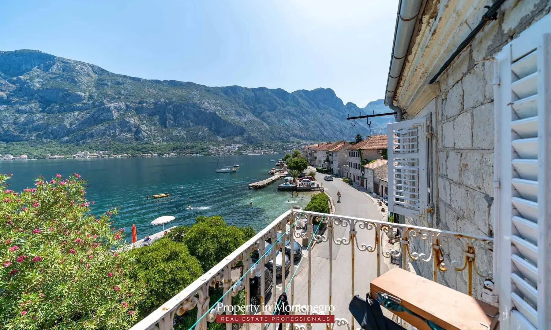 Prodaja, kuća, 321m², Prčanj, Kotor