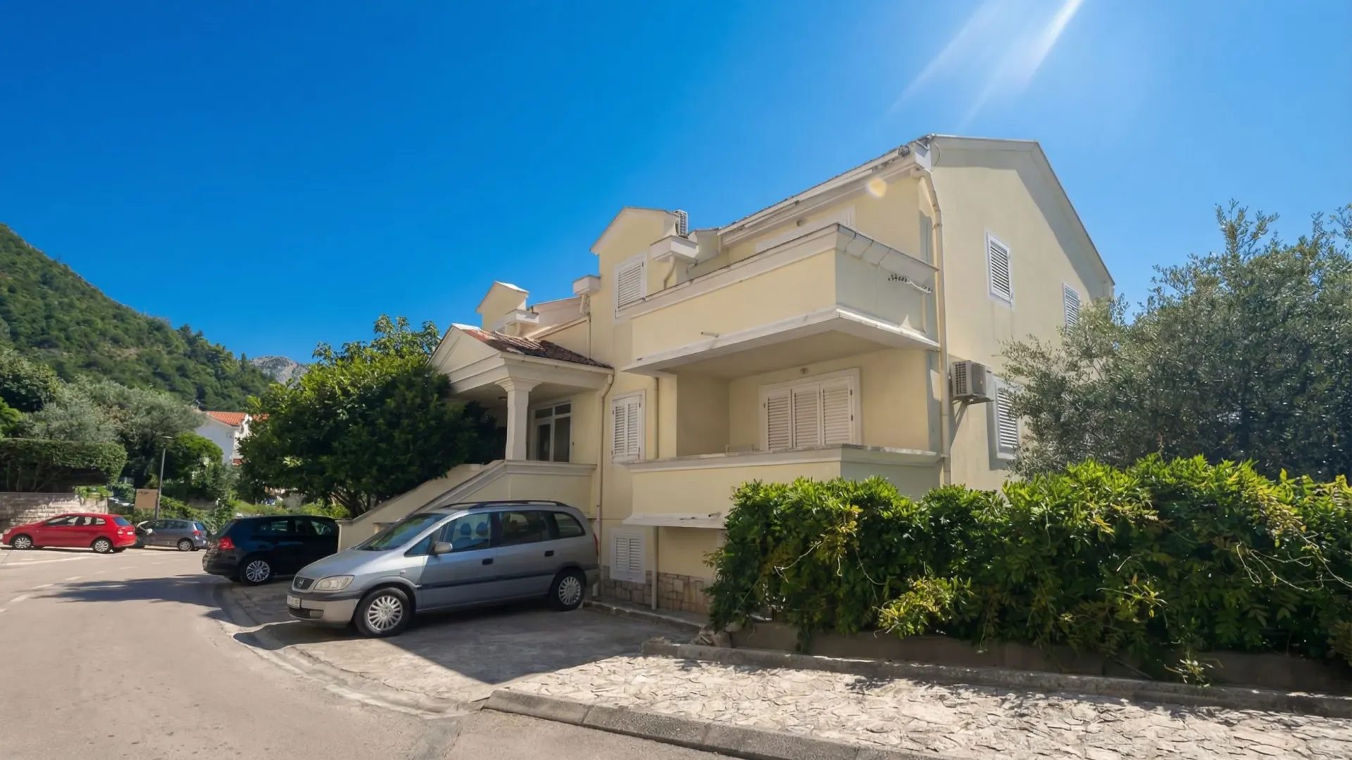 Sale, two bedroom apartment, 45m², Sveti Stefan, Budva
