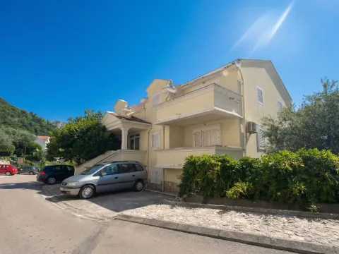 Sale, two bedroom apartment, 45m², Sveti Stefan, Budva - image 5