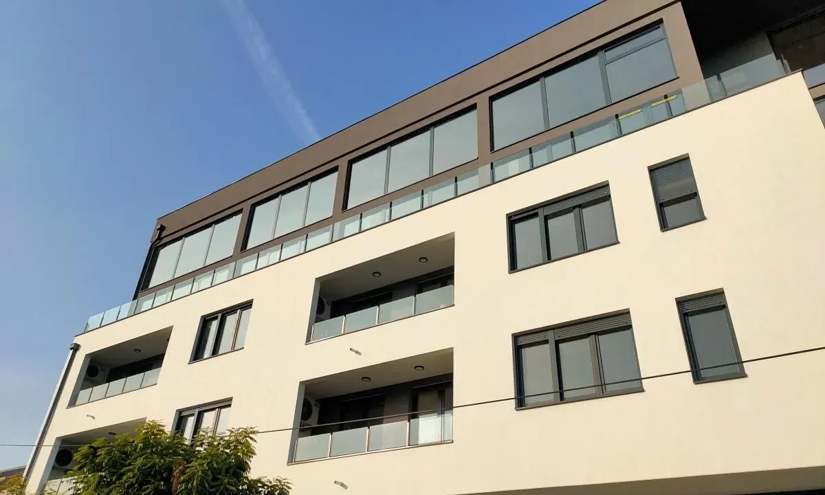 Sale, office space, 434m², Salajka, Novi Sad Sve Podlokacije