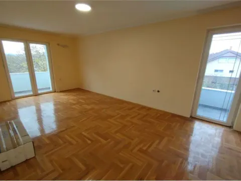 Izdavanje, četvorosoban stan, 179m², Čalije, Niš - image 15