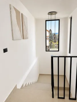Rent, house, 225m², Gornja Gorica, Podgorica - image 8