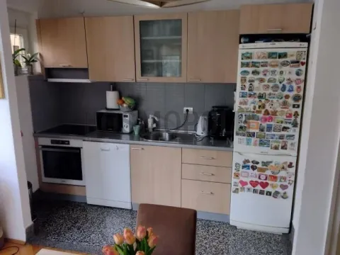 Sale, two bedroom apartment, 61m², Slavujev Venac, Zvezdara Sve Podlokacije - image 10