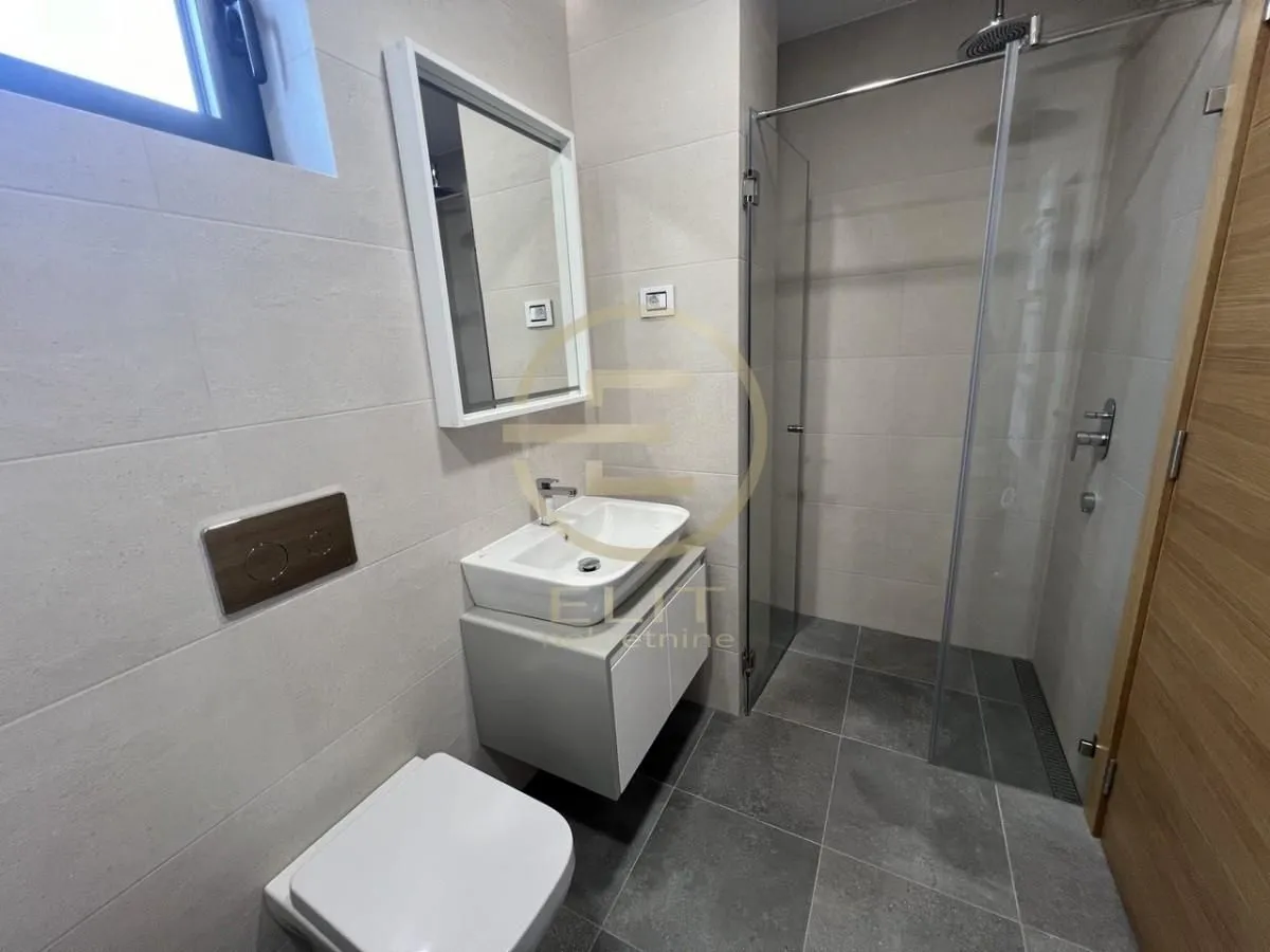 Rent, office space, 181m², Petrovaradin, Novi Sad