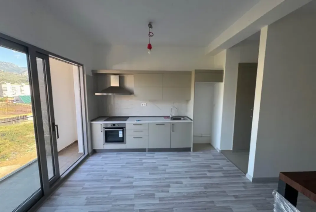 Sale, studio apartment, 44m², Bar, Crna Gora