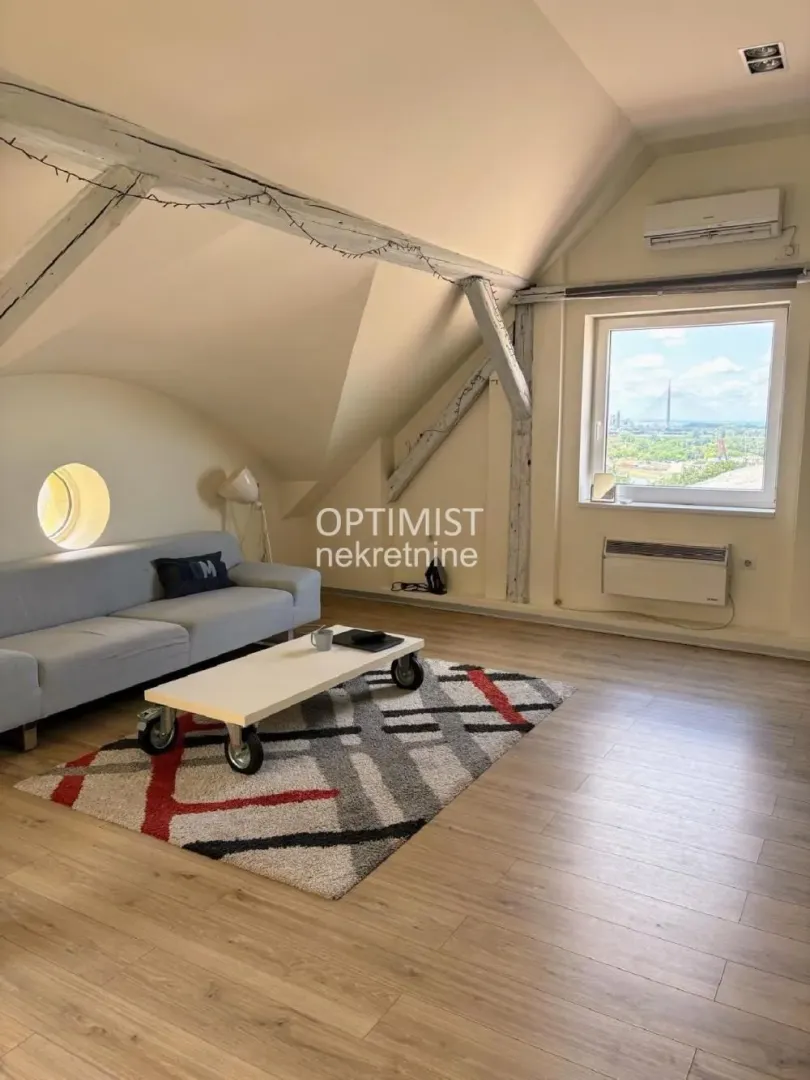 Izdavanje, trosoban stan, 64m², Kosančićev Venac, Beograd