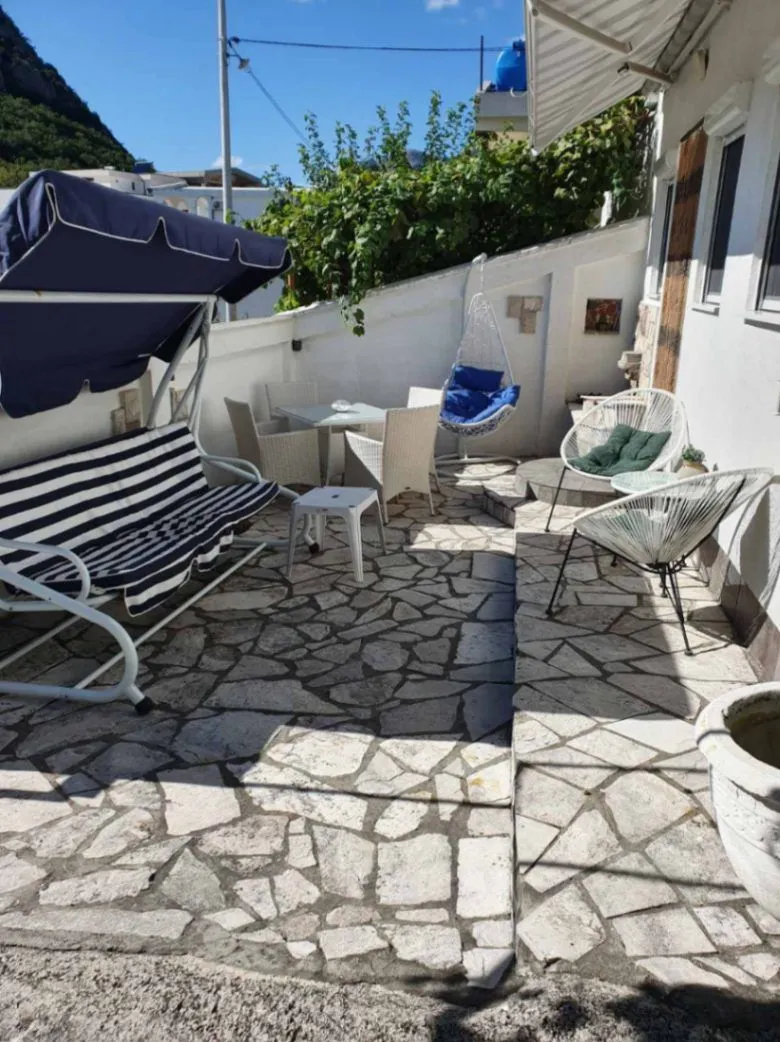Sale, house, 100m², Sutomore, Bar