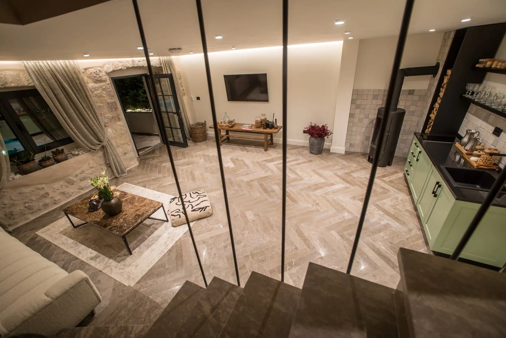 Rent, house, 85m², Nalježići, Kotor