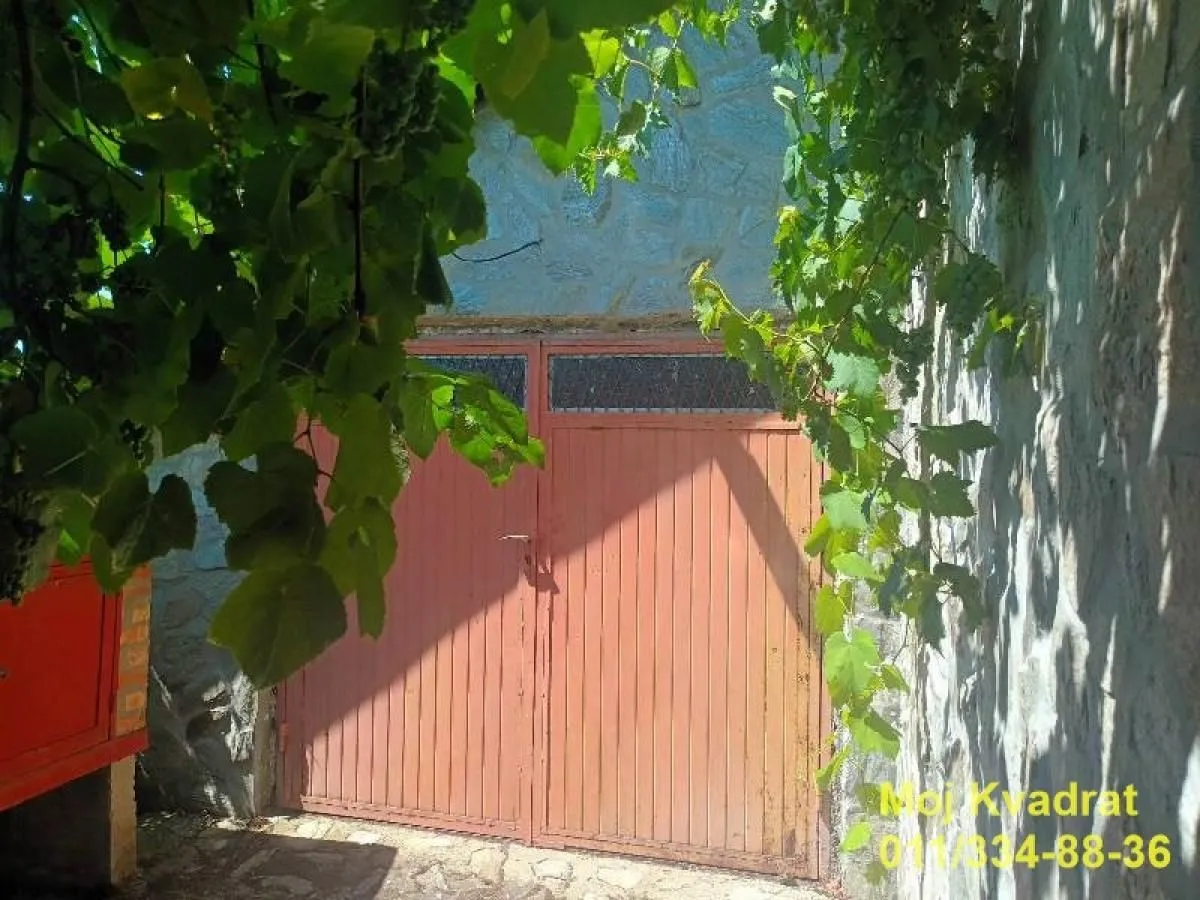 Prodaja, kuća, 260m², Srebrno jezero, Veliko Gradište