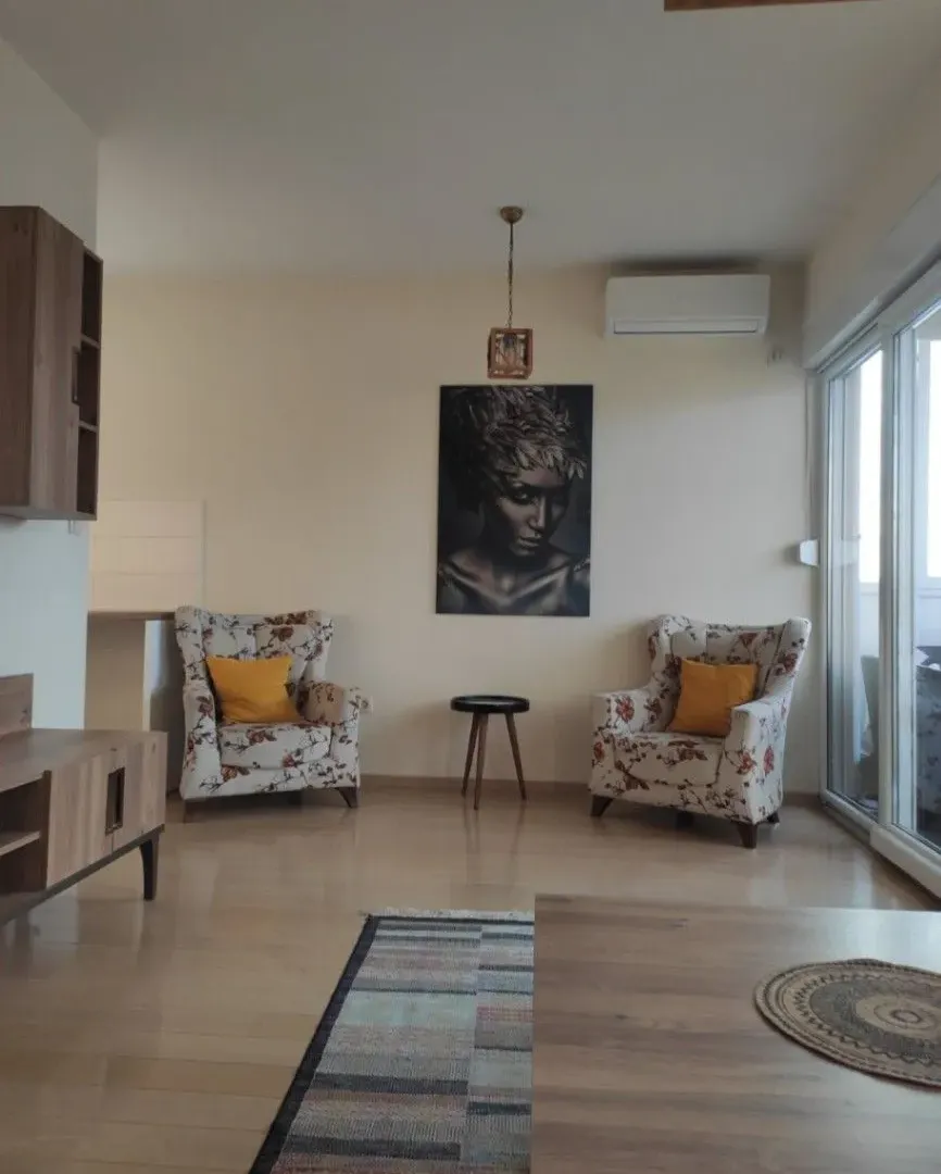 Izdavanje, jednosoban stan, 54m2, City Kvart, Podgorica