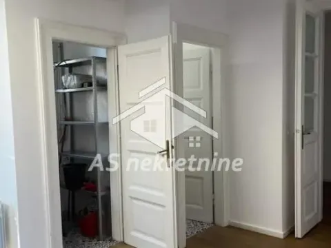 Izdavanje, poslovni prostor, 135m², Tašmajdan, Palilula Sve Podlokacije - image 10