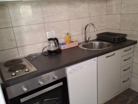 Izdavanje, dvosoban stan, 60m², Seljanovo, Tivat - image 9