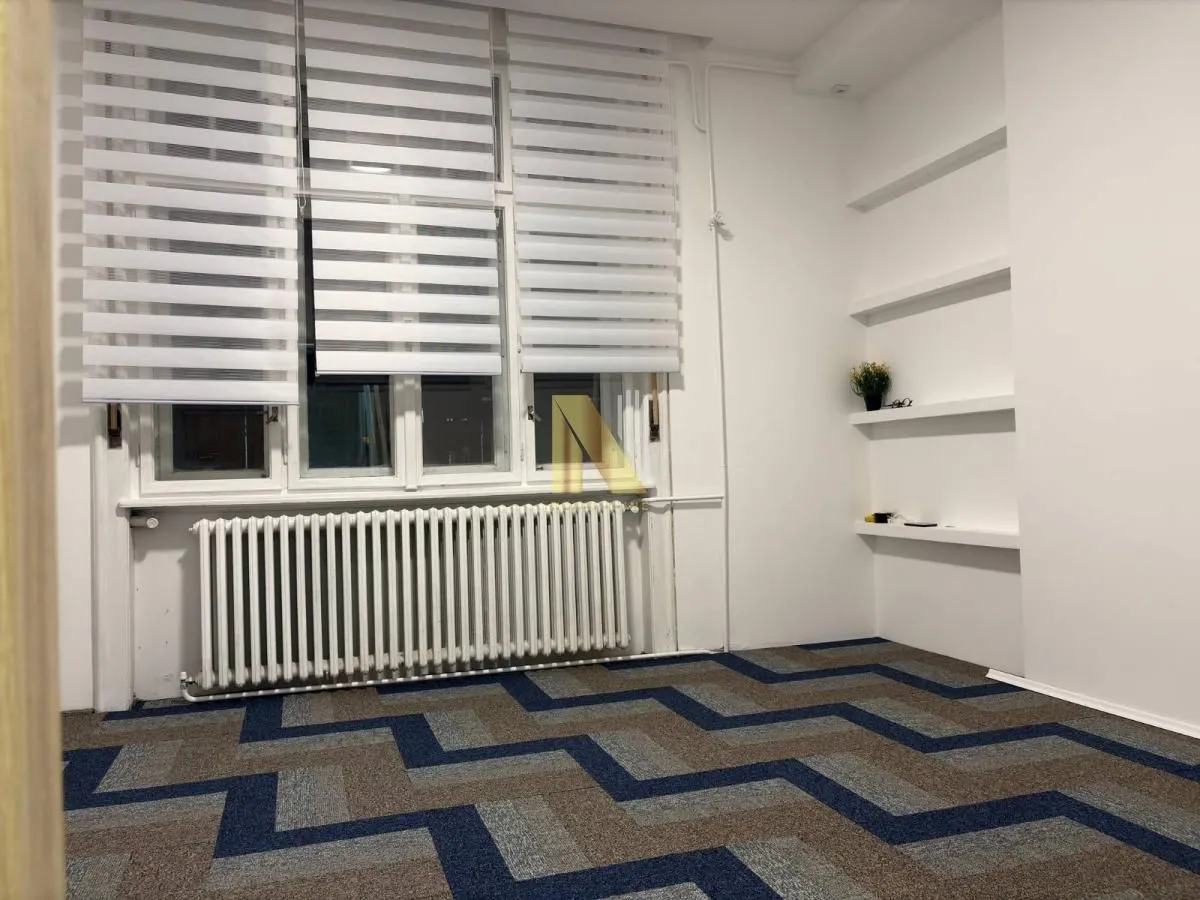 Izdavanje, trosoban stan, 65m², Centar, Novi Sad