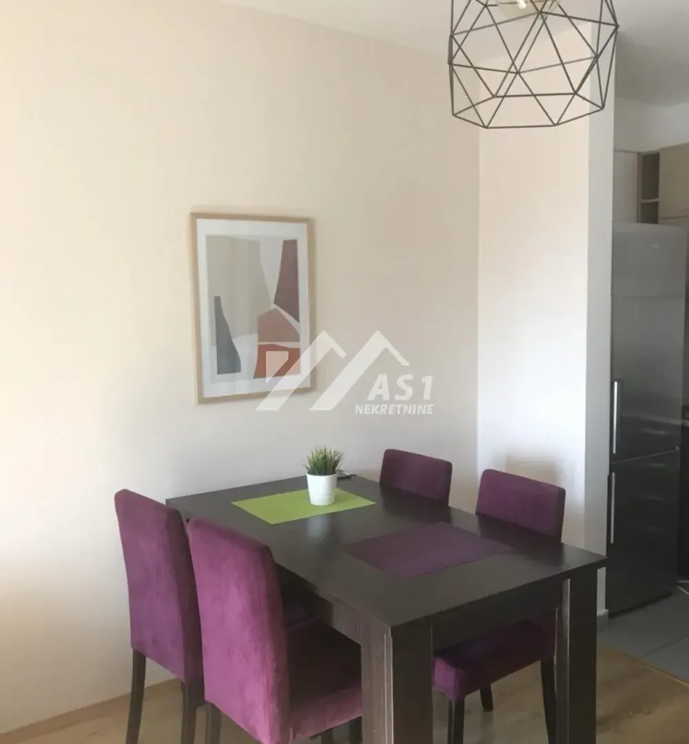Izdavanje, dvosoban stan, 60m², Bulevar Oslobodjenja, Novi Sad Sve Podlokacije