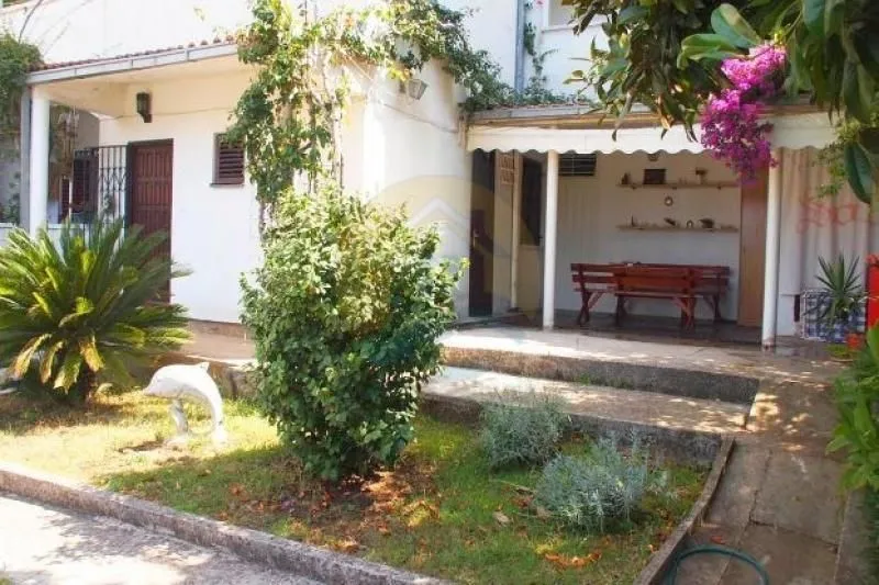 Prodaja, dvosoban stan, 75m², Herceg Novi, Crna Gora