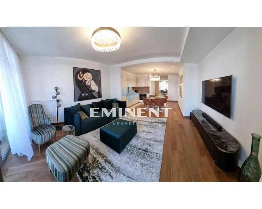 Izdavanje, trosoban stan, 83m², Savski Venac, Beograd