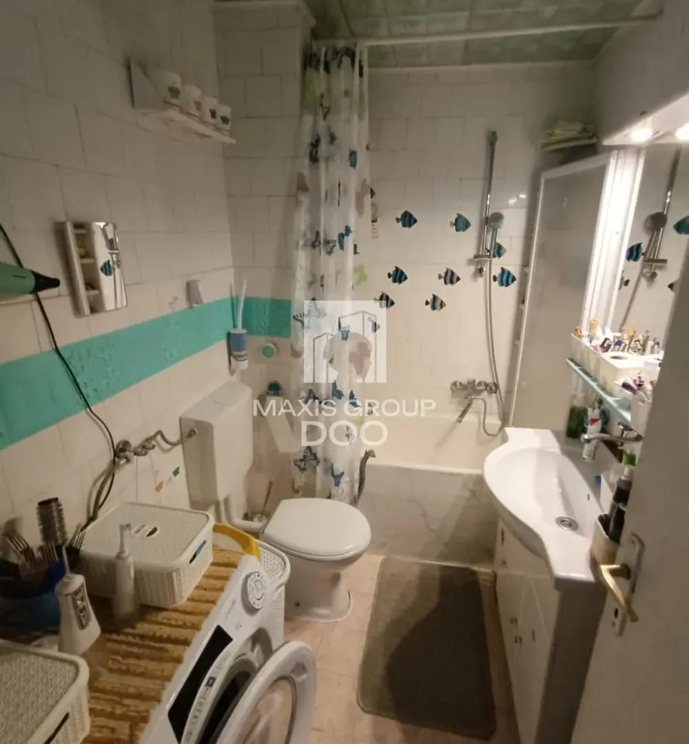 Sale, three bedroom apartment, 96m², Kalenić Pijaca, Vračar Sve Podlokacije