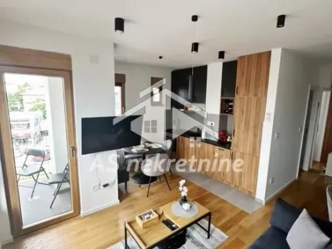 Izdavanje, dvosoban stan, 40m², Kluz, Zvezdara Sve Podlokacije - image 3