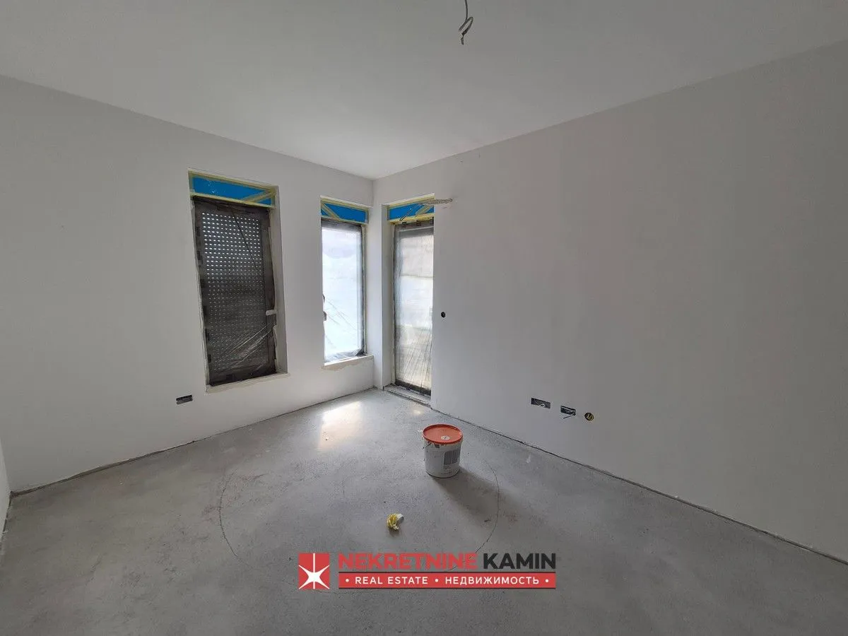 Prodaja, jednosoban stan, 42m², Podkošljun, Budva