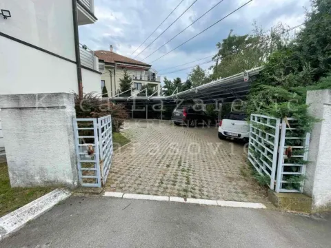 Izdavanje, trosoban stan, 126m², Savski Venac, Beograd - image 18