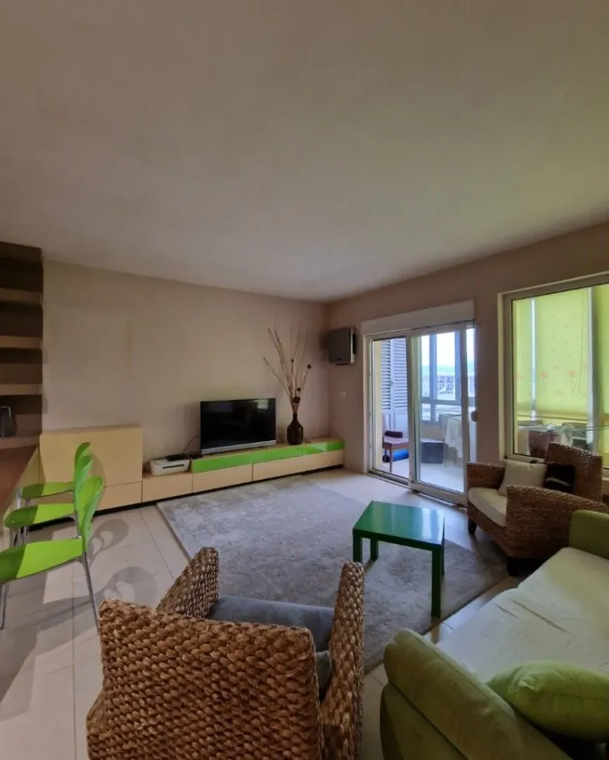 Rent, two bedroom apartment, 70m², City Kvart, Podgorica