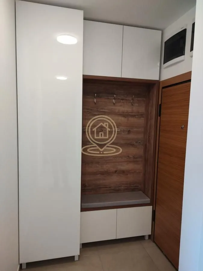 Izdavanje, trosoban stan, 57m², Kej, Novi Sad Sve Podlokacije
