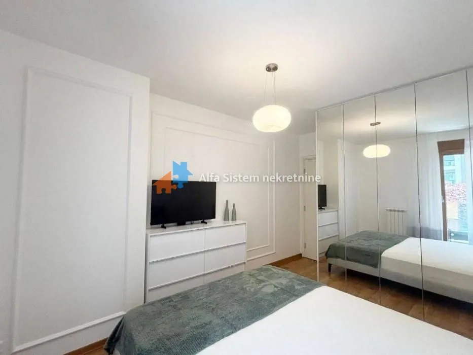 Izdavanje, dvosoban stan, 55m², Palilulska Pijaca, Palilula Sve Podlokacije
