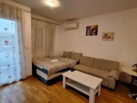 Prodaja, garsonjera, 29m², City Kvart, Podgorica - image 6