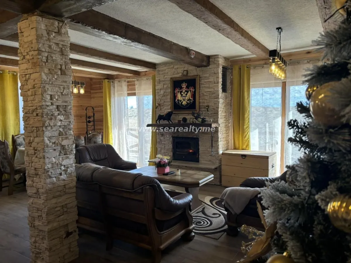 Sale, house, 320m², Žabljak, Crna Gora