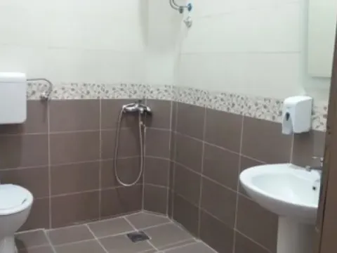 Izdavanje, kuća, 590m², Zemun Sve Podlokacije, Beograd - image 13