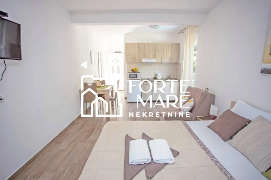 Prodaja, petosoban stan, 272m², Baošići, Herceg Novi
