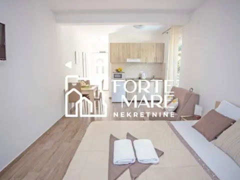 Sale, five bedroom apartment, 272m², Baošići, Herceg Novi - image 7