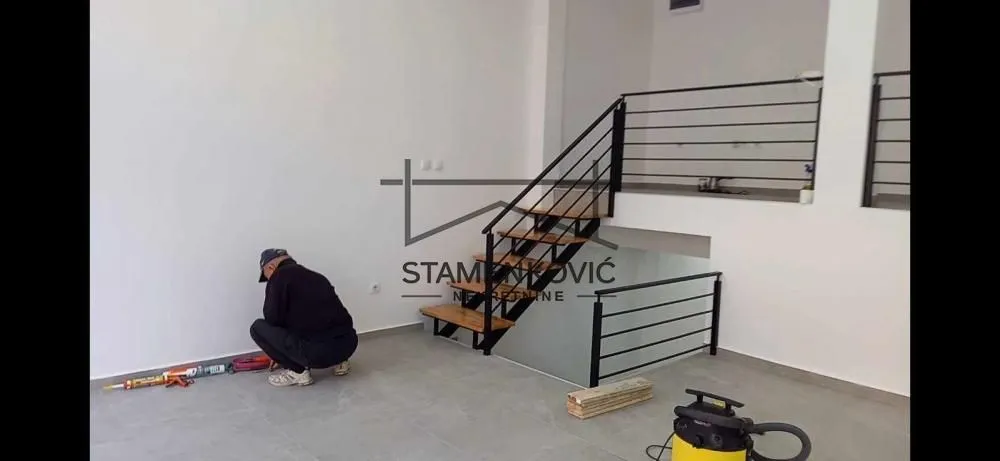 Prodaja, poslovni prostor, 82m², Veternik, Novi Sad Sve Podlokacije