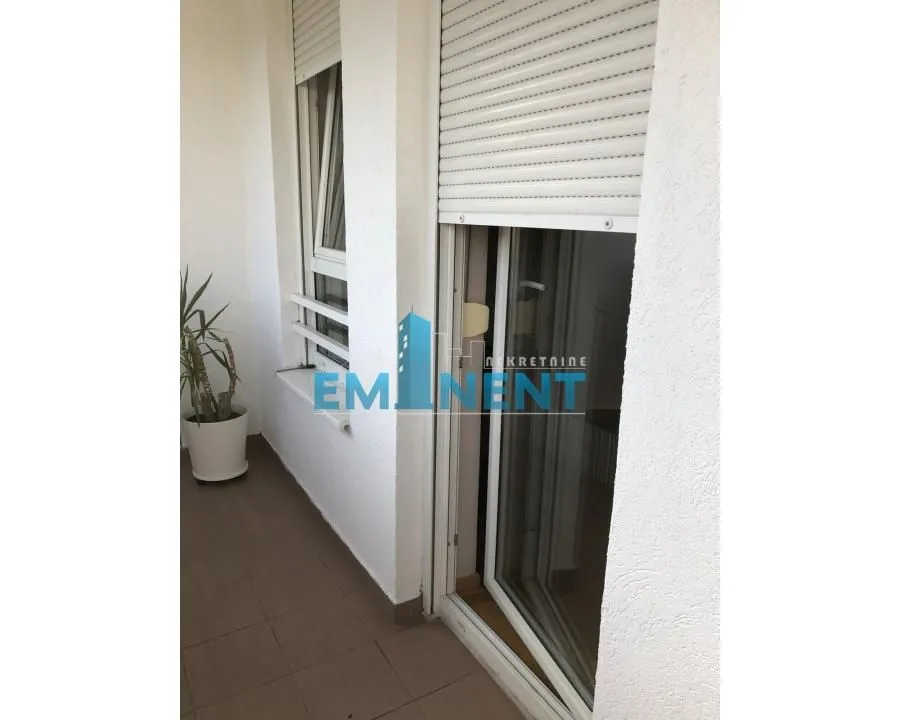 Izdavanje, dvosoban stan, 68m², Novi Beograd Blok 67, Novi Beograd Sve Podlokacije