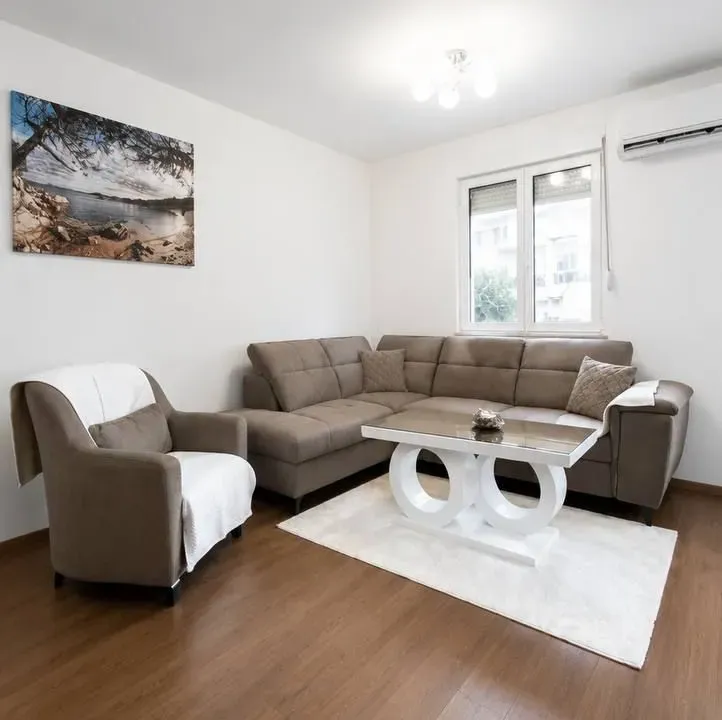Rent, three bedroom apartment, 103m², Tološi, Podgorica