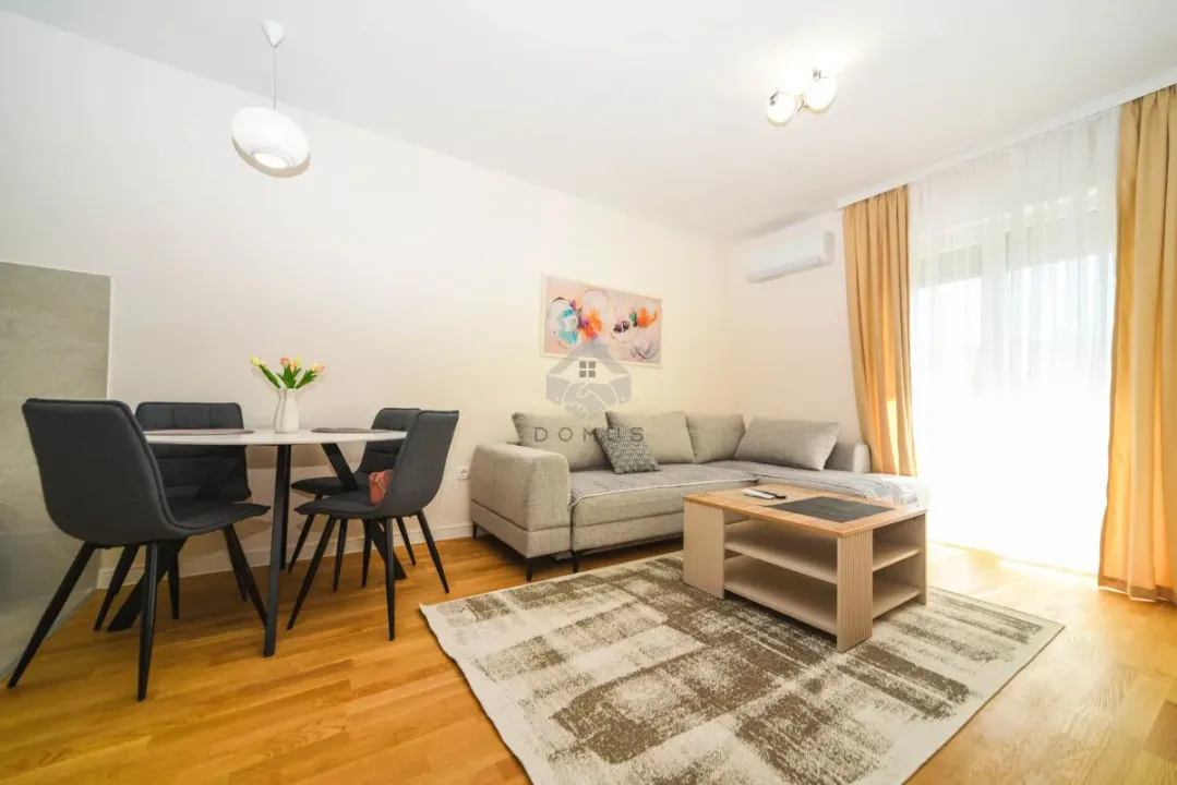 Rent, one bedroom apartment, 43m², Pobrežje, Podgorica