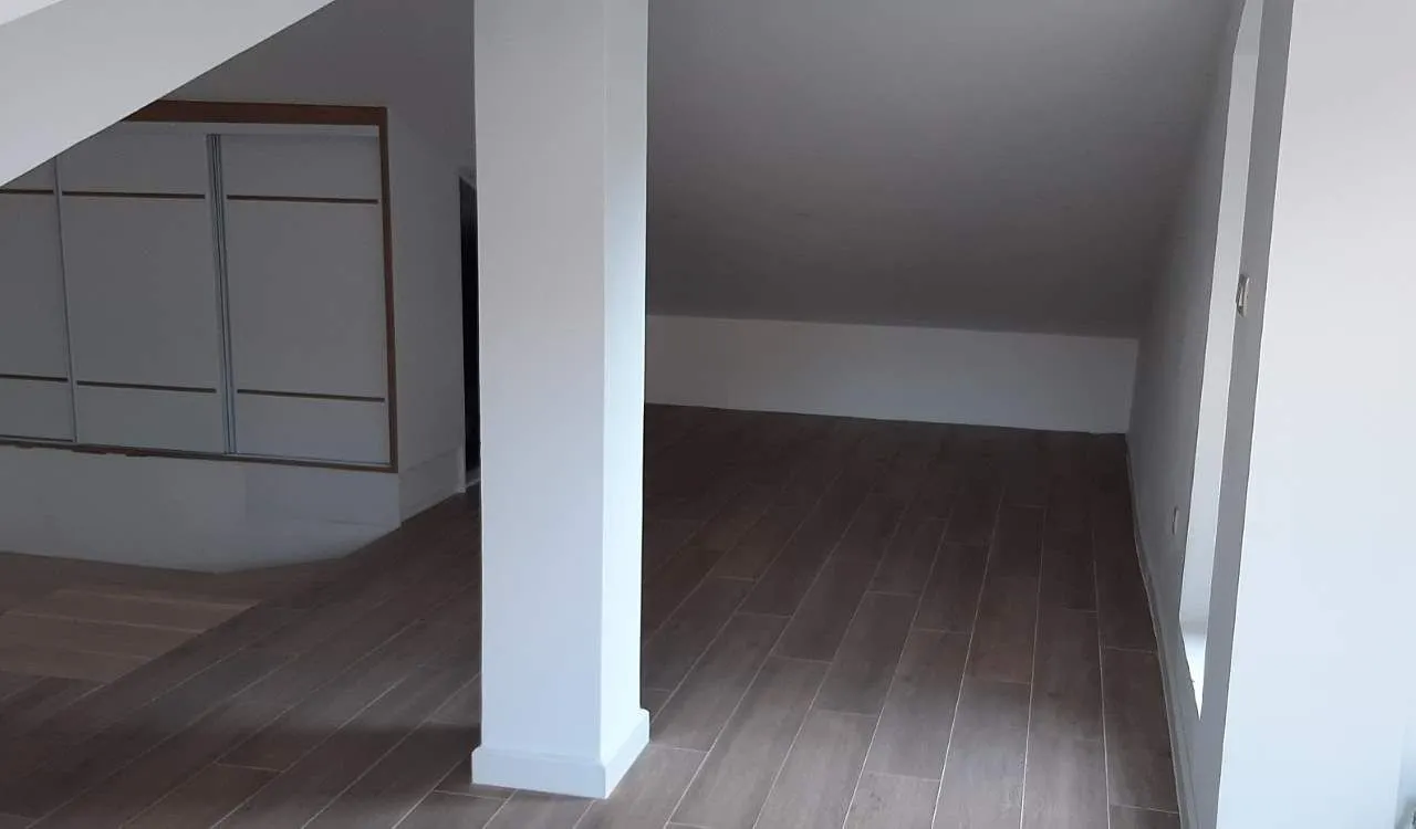 Prodaja, četvorosoban stan, 171m², Dobrota, Kotor